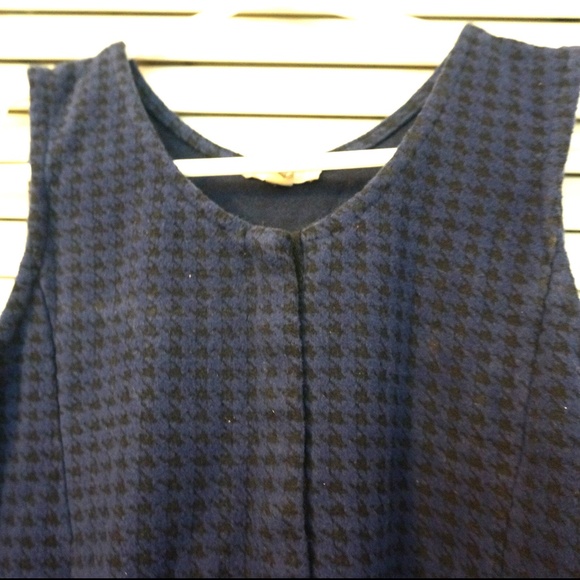 Black & Blue Houndstooth Sleeveless Jumper - Picture 2 of 2